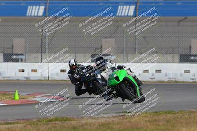 media/Nov-26-2022-Fastrack Riders (Sat) [[b001e85eef]]/Level 2/Session 3 Outside Turn 9/